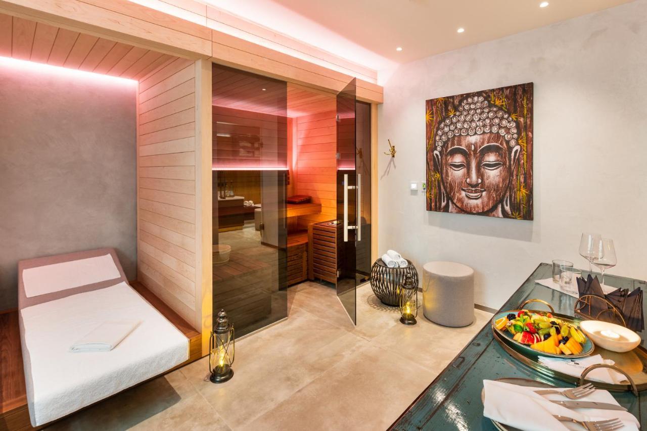 Mooo Downtown Aparthotel Прага Екстериор снимка