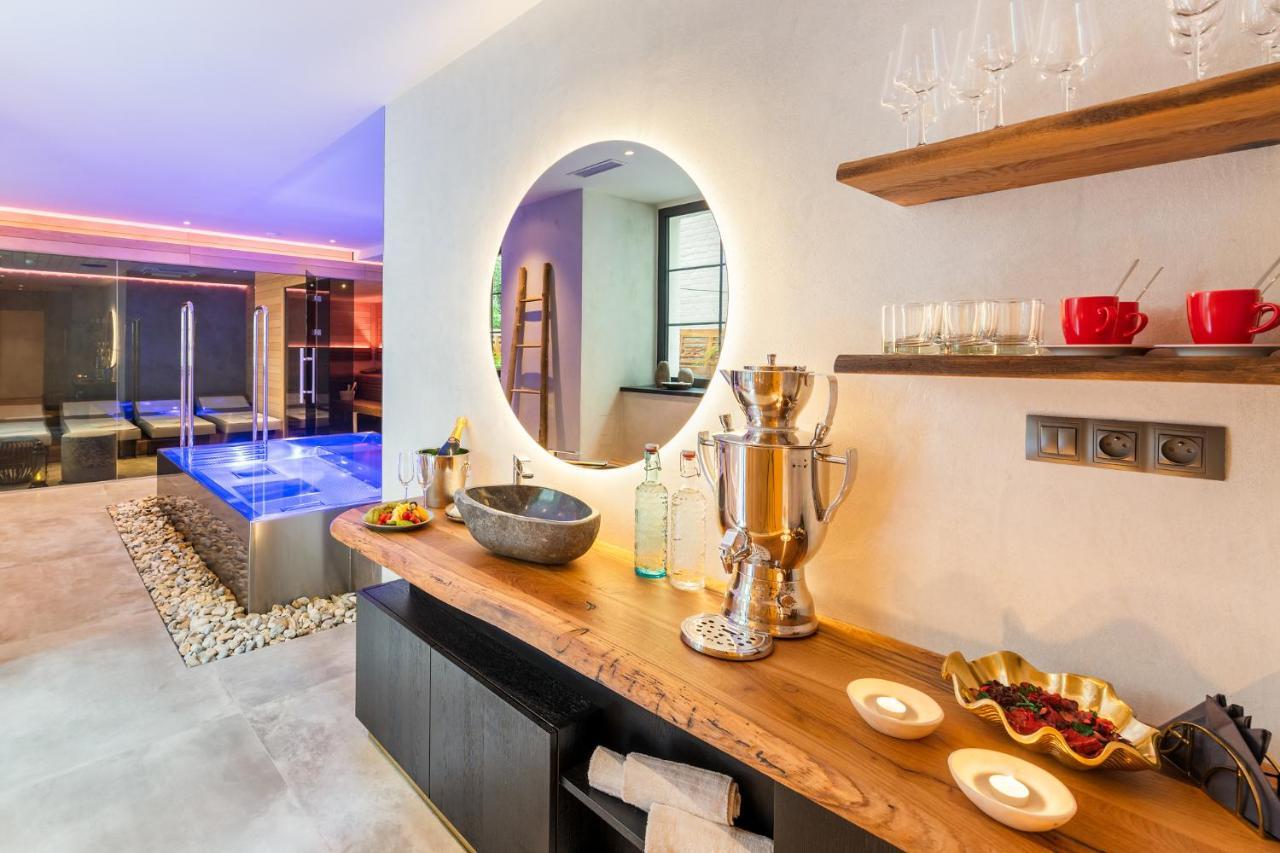 Mooo Downtown Aparthotel Прага Екстериор снимка