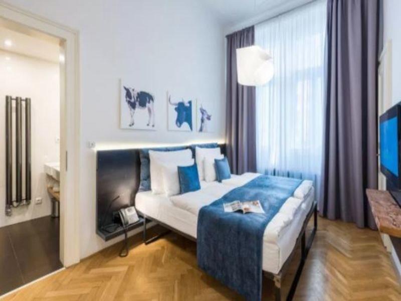 Mooo Downtown Aparthotel Прага Екстериор снимка