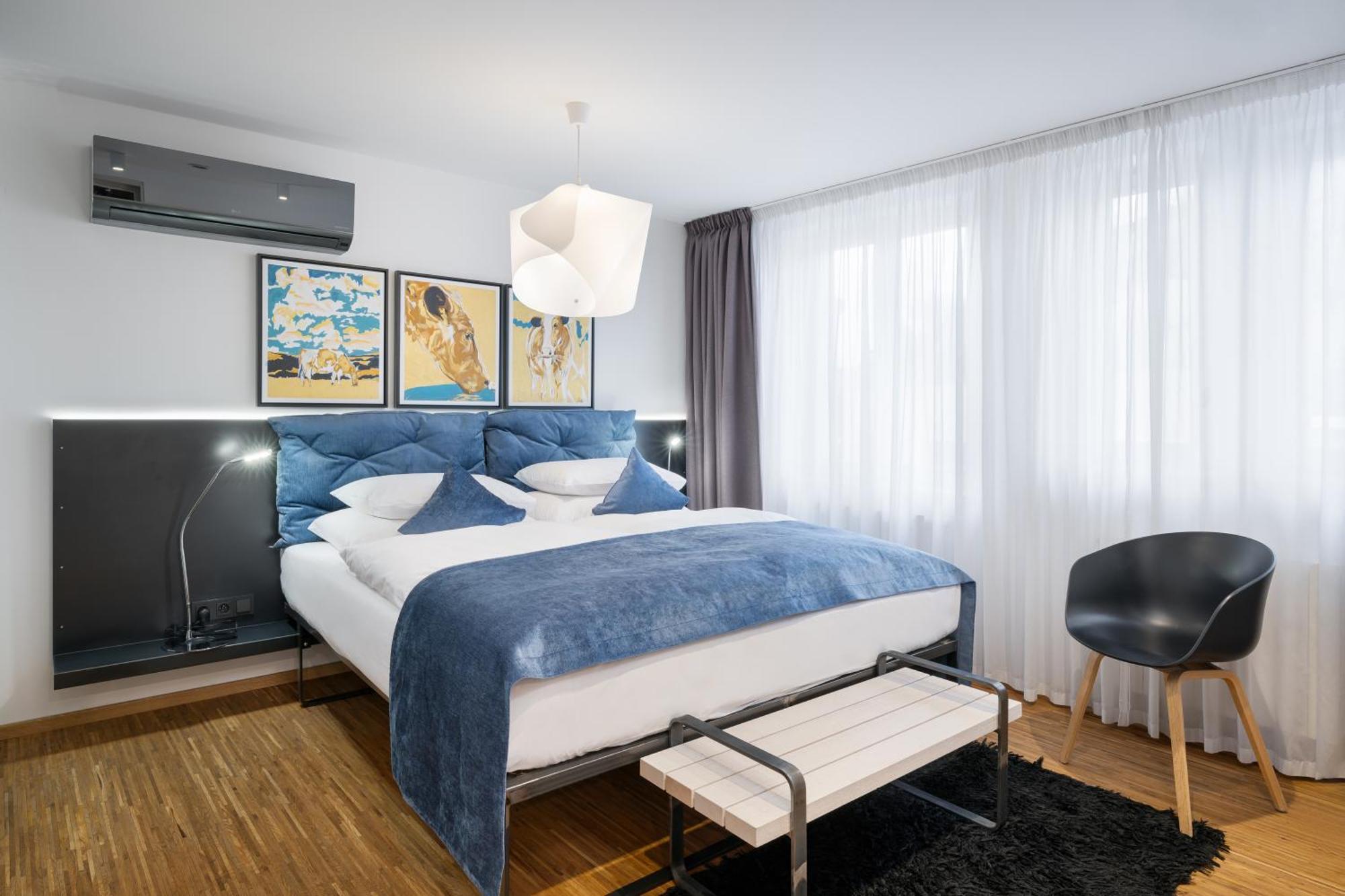 Mooo Downtown Aparthotel Прага Екстериор снимка