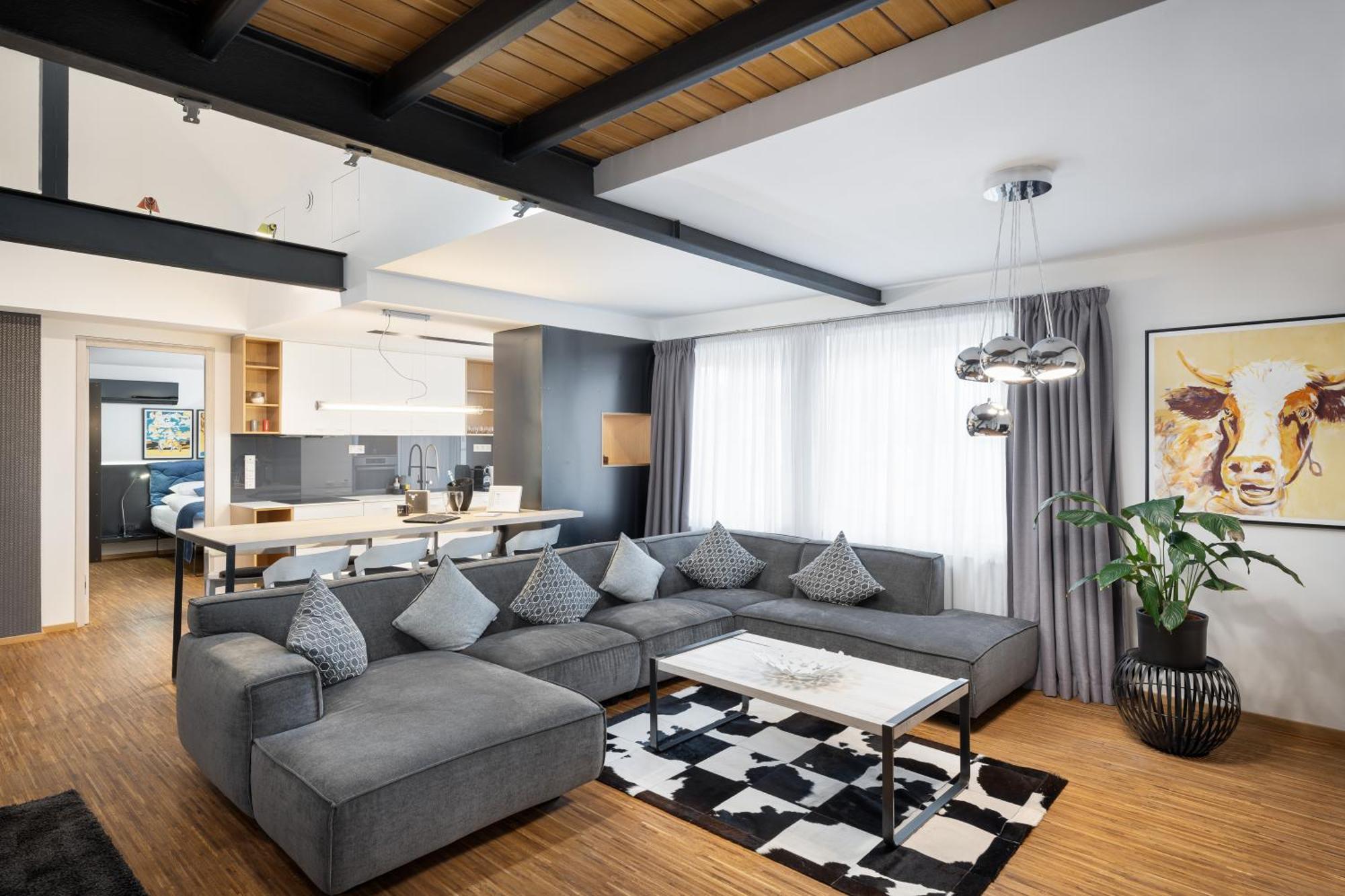Mooo Downtown Aparthotel Прага Екстериор снимка