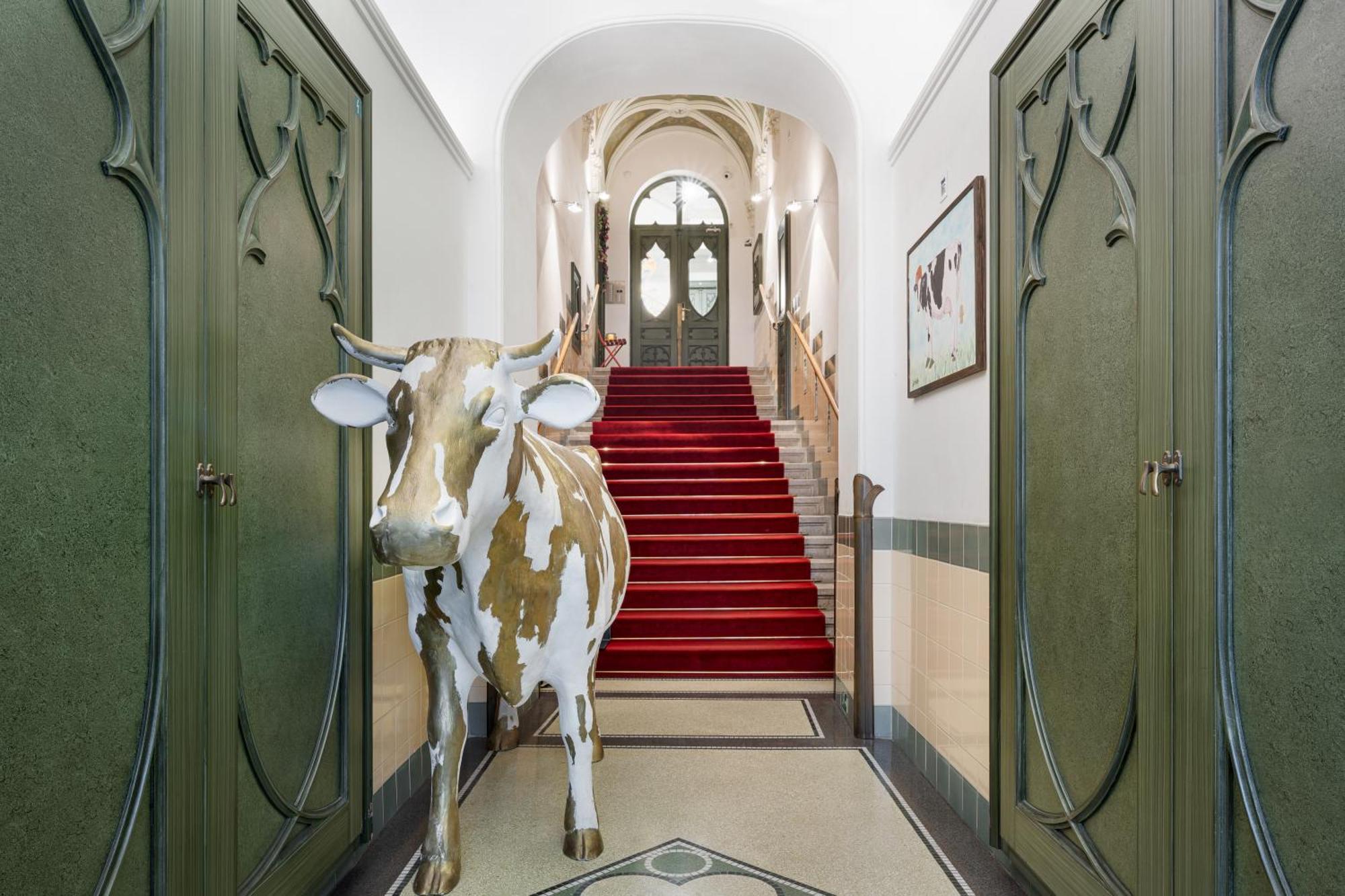 Mooo Downtown Aparthotel Прага Екстериор снимка