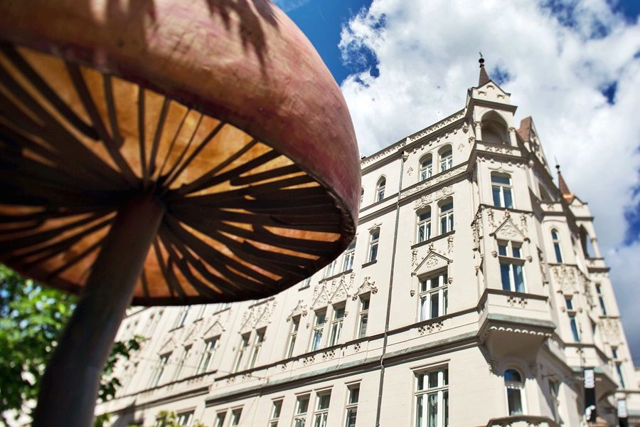 Mooo Downtown Aparthotel Прага Екстериор снимка
