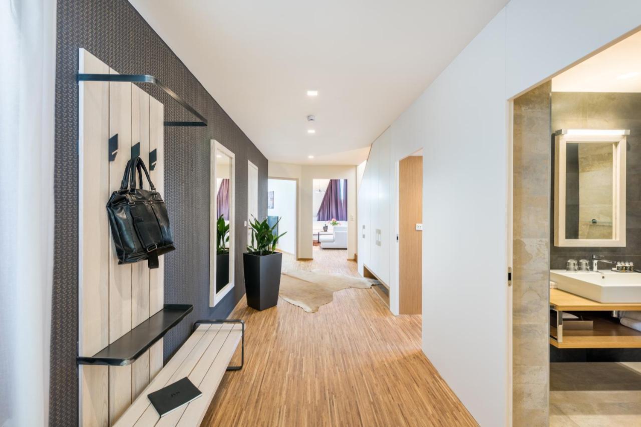 Mooo Downtown Aparthotel Прага Екстериор снимка
