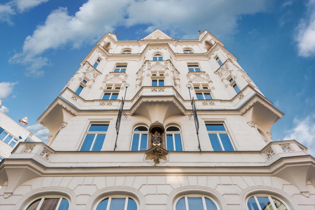 Mooo Downtown Aparthotel Прага Екстериор снимка